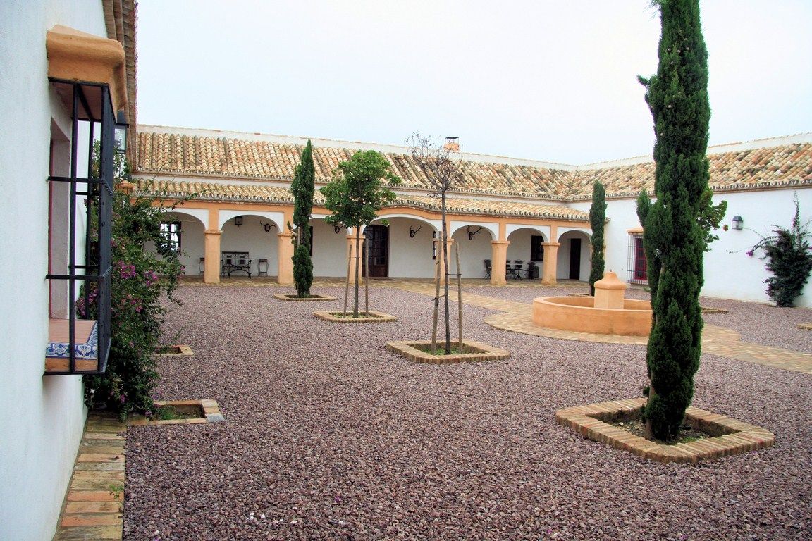 Finca de lujo en aracena, huelva
