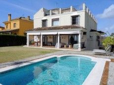 casa de lujo en el zaudin sevilla