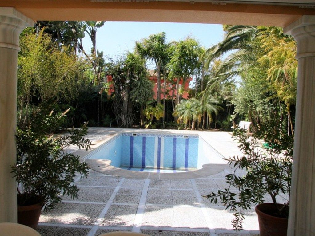 cover_Luxury_property_premium_villa_Vista_Hermosa_El_Puerto_de_Santa_Maria_Sherry_cadiz_Seville_Andalusia_Spain 15