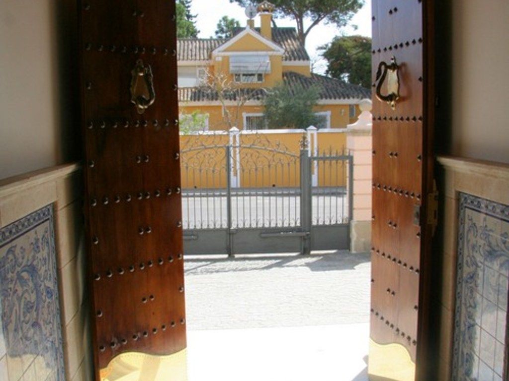 cover_Luxury_property_premium_villa_Vista_Hermosa_El_Puerto_de_Santa_Maria_Sherry_cadiz_Seville_Andalusia_Spain 3