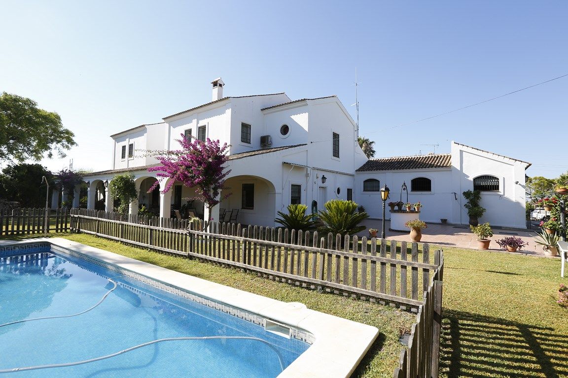 Luxury_property_premium_villa_cortijo_hacienda_Seville_Andalusia_Spain 7